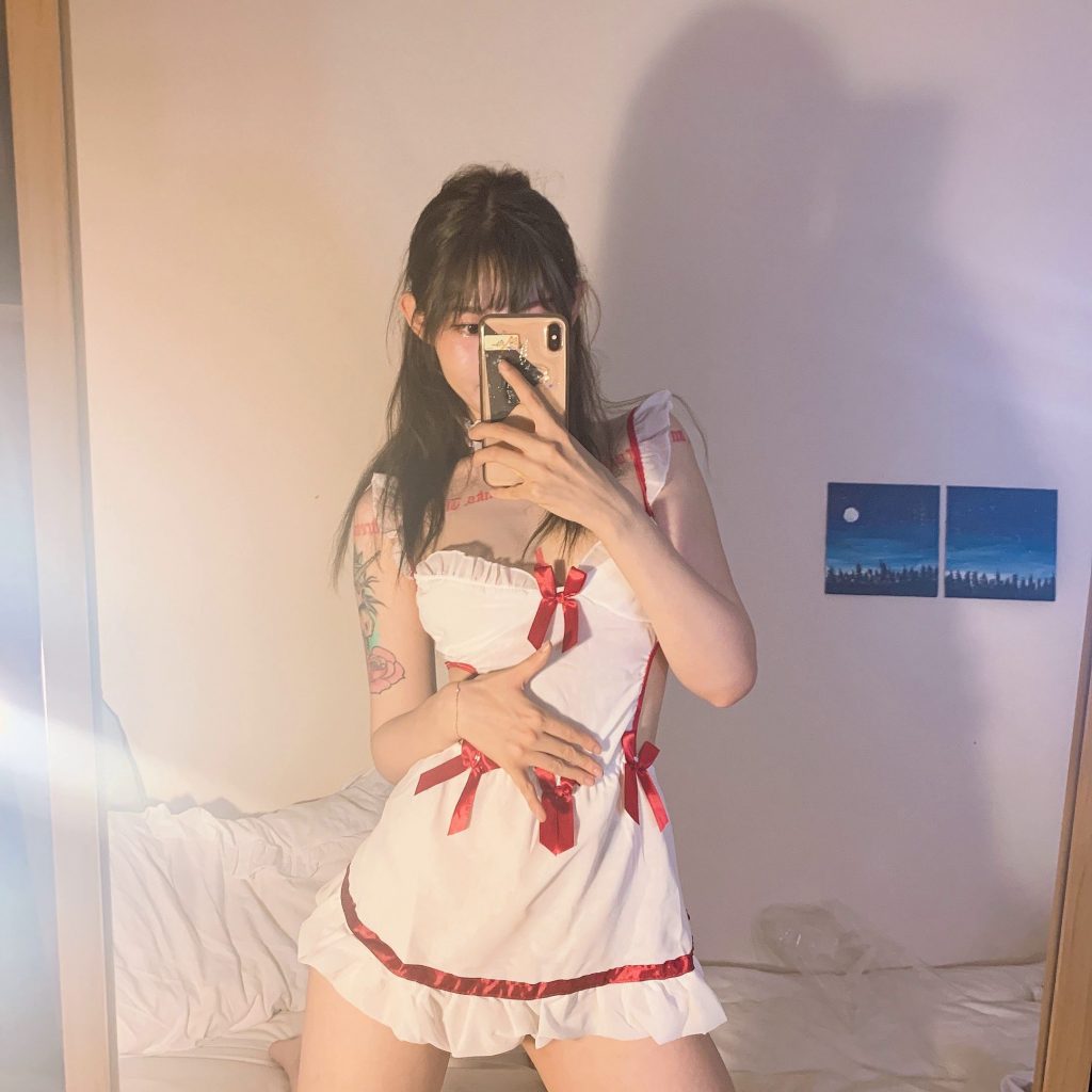 网红痞幼写真私拍图片精选之女仆装-护士装_2