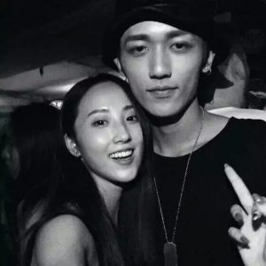 情头一男一女高冷情侣头像图片精选-黑白_18