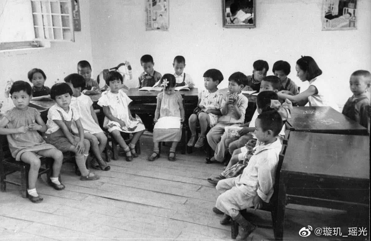 80多年前的幼儿园老照片图片精选_1
