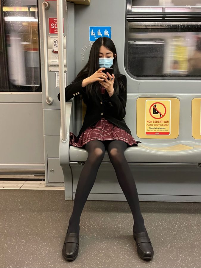 日本地铁jk制服女学生黑丝袜_1