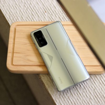 手机Redmi K50电竞“银翼”版高清图赏