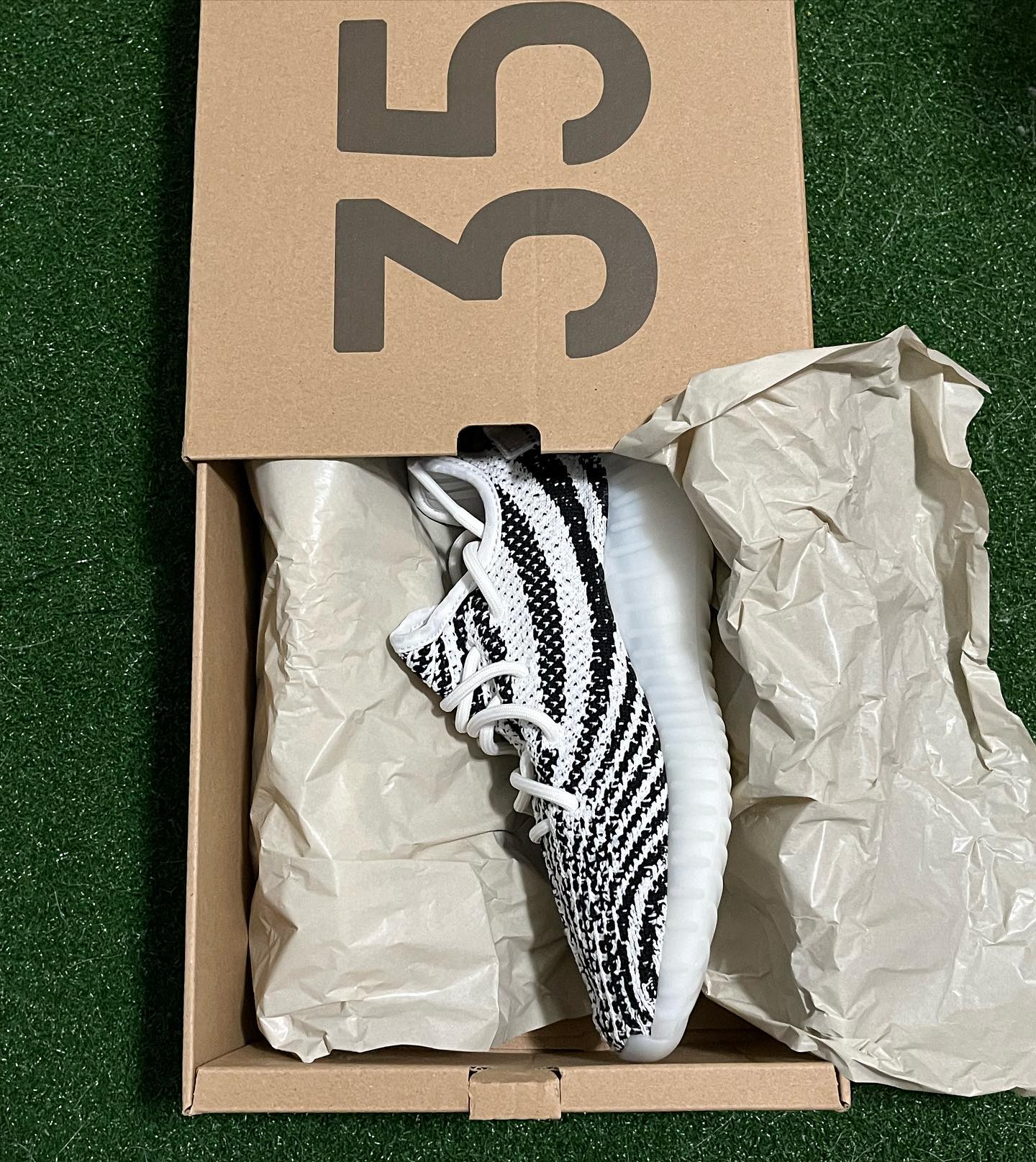 adidas yeezy boost 350 v2“zebra”白斑马正品实拍图 高清细节图_2