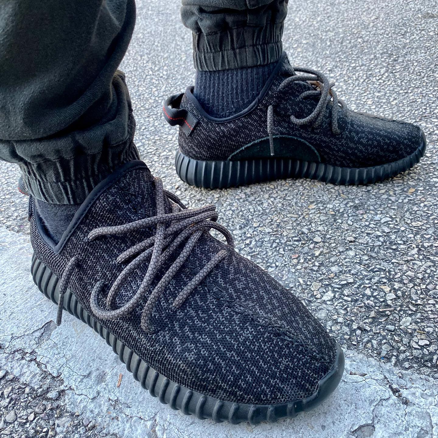 adidas yeezy350初代款式大全 全部配色高清图片-Pirate Black黑天使_2