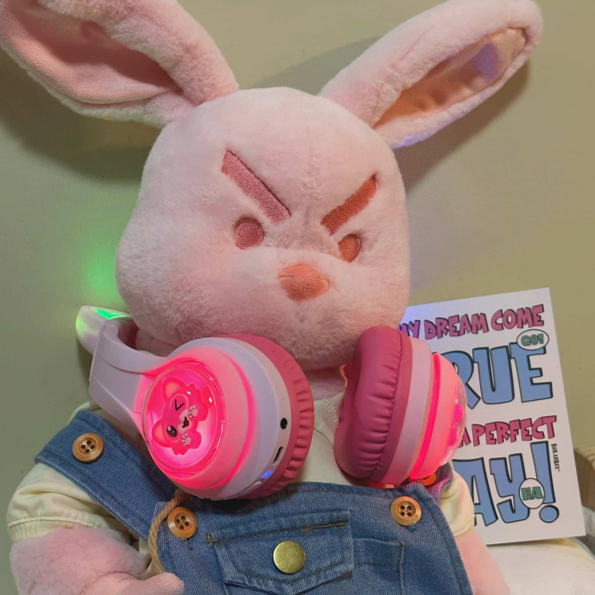 粉色玩偶电竞奋斗兔微信头像 戴耳机的奋斗兔_6