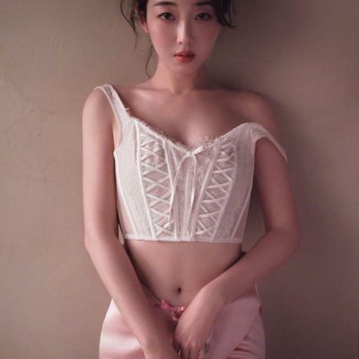 蒋梦婕《男人装》性感 封面写真图片​​​