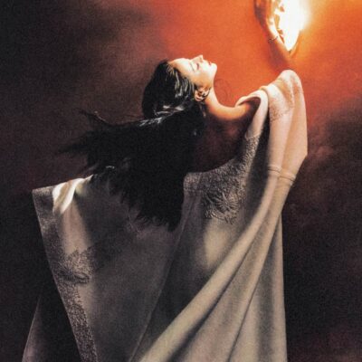 迪丽热巴时尚COSMO封面神女的圣火图片