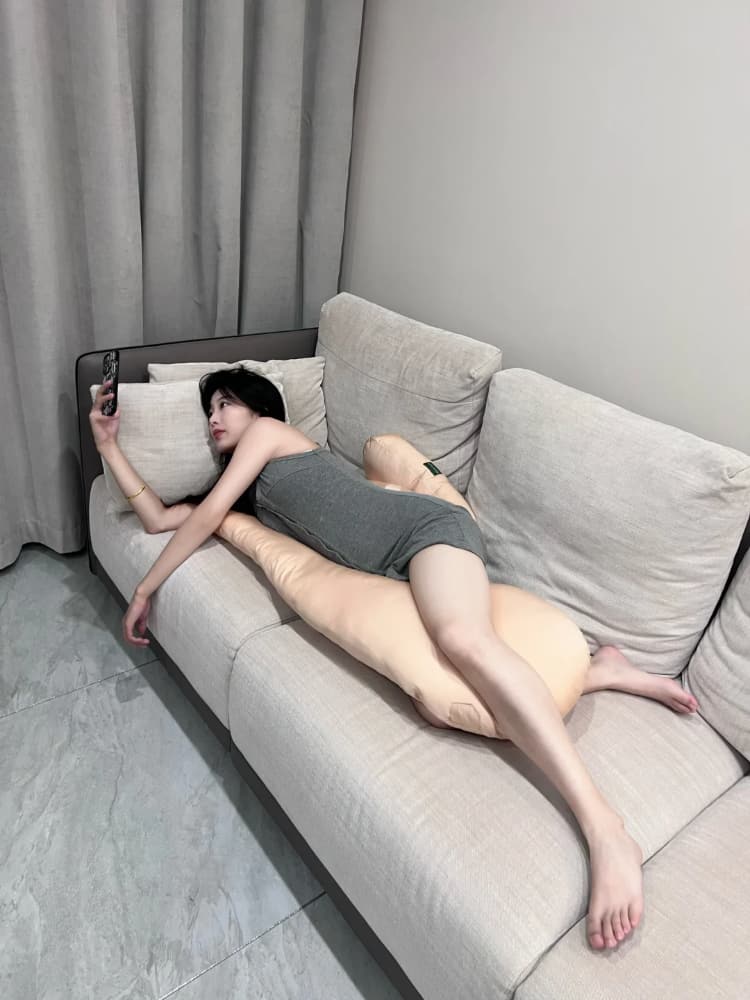 女生夹枕头图片,怎么把自己变成喷泉夹枕头_4